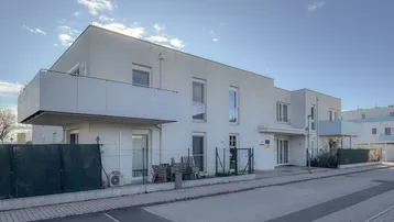 Expose Moderne Wohnung mit Terrasse und Garten