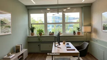 Modern eingerichtetes Büro mit Schreibtisch, Pflanzen und Blick auf umliegende Gebäude und Grünflächen.
