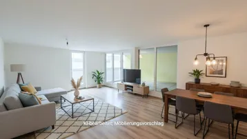 Geräumiger, lichtdurchfluteter Wohn-Essbereich mit modernem Mobiliar und Zugang zum Balkon.