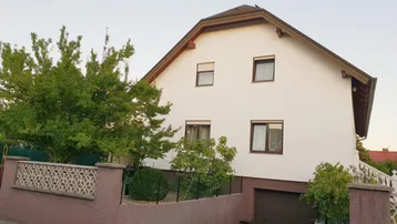 Expose Möblierte Dachgeschoßwohnung zu vermieten!