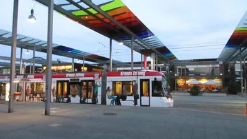 Expose Büro/ GL beim Ärztezentrum oberhalb der Apotheke, mit Klimaanlage und Lift im 1. Stock