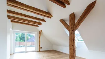 Expose Klimatisierte 3-Zimmer Dachgeschoßwohnung mit Terrasse
