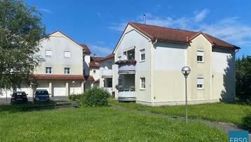 Expose 3-Zimmerwohnung im 1.OG mit Terrasse und Loggia