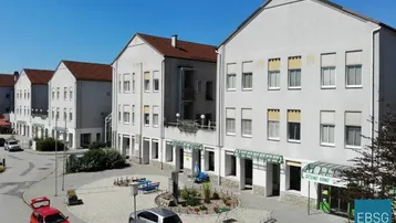 Expose 4-Zimmerwohnung im 1.OG mit Loggia