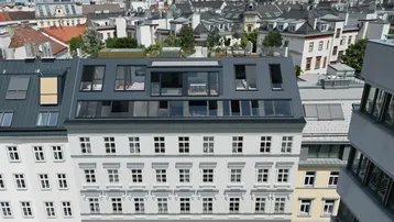 Expose Altbau-Juwel: Erstbezug nach Luxus-Sanierung mit traumhaften Freiflächen