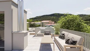 Expose Abkühlen im hauseigenen Pool .... Ihre Traumwohnung mit Terrasse oder Garten und Fernblick Nähe Maurer Wald PROVISIONSFREI !!