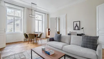 Expose Luxuriöse 3 Zi Wohnung im Zentrum Wiens, 2 Badezimmer, Aufzug, Keller, Restaurants/Bars in der Nähe (VIE310)