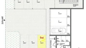 Grundrissplan zeigt Außenparkplätze, überdachte Stellplätze, eine Garage und diverse Abstellräume.