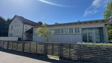 Expose Ehemaliges Ärztehaus in der Gemeinde Aschach – Ordination/Büro &amp; Einfamilienhaus auf großzügigem Grundstück