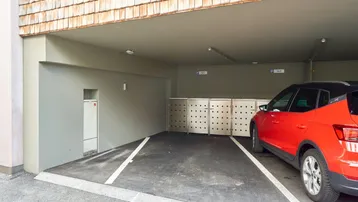 Expose Morigglgasse/B4 Veranstaltungszentrum: Carport-Stellplatz mit Stromanschluss