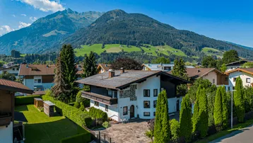 Expose Großzügiges Einfamilienhaus mit Einliegerwohnung