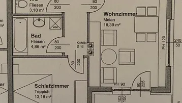 Grundriss einer Wohnung mit Wohnzimmer, Schlafzimmer, Küche, Bad, WC und Loggia, zeigt die Raumaufteilung.