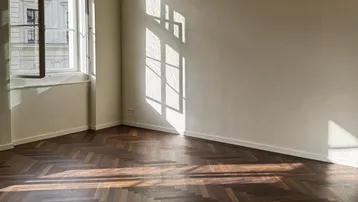 Expose *RARITÄT IN ABSOLUTER BESTLAGE* Hochwertige und moderne 3-Zimmer Altbauwohnung