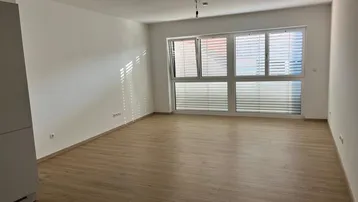 Expose Moderne Mietwohnung in familiärem Mehrparteienhaus