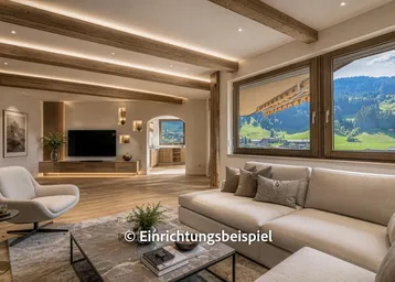 Modernes Wohnzimmer mit Holzbalken, großen Fenstern und Blick auf die Berge und Skipiste.