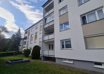 Expose Saniertes Objekt mit kompakter 4-Zimmer Wohnung!