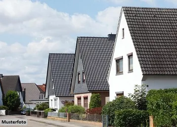 Expose +++ Viel Platz für Familie & Beruf: 10-Zimmer-Haus mit Garten, Balkon & Terrassen +++