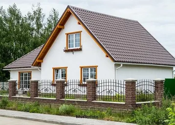 Expose Einziehen & wohlfühlen: Saniertes Einfamilienhaus mit 2 Wohnbereichen