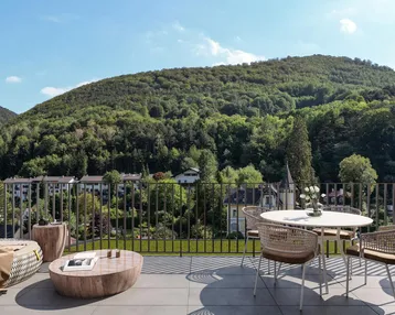 Expose PROVISIONSFREI: Einzigartiges Wohngefühl: Luxuriöse Dachgeschoßwohnung mit Grünblick und 68m² Terrasse - zu kaufen in 2391 Kaltenleutgeben
