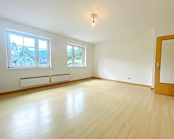 Expose Helle 3 Zimmerwohnung in Schwarzau/Gebirge