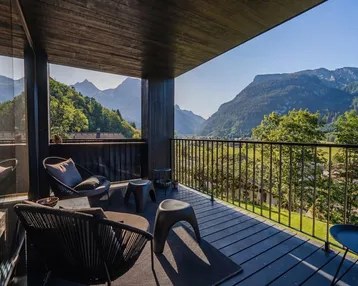Expose Design-Retreat . Ein Statement aus Holz &amp; Glas