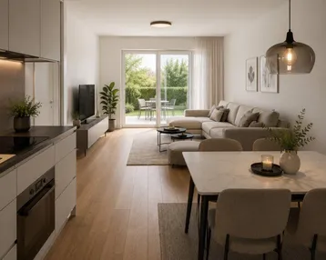 Heller, offener Wohn-Essbereich mit moderner Einbauküche, Holzboden und Zugang zur Terrasse und Garten.