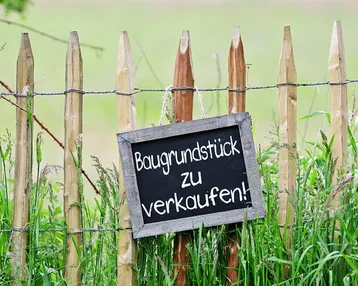 Expose Beinahe 5.900 m² - BAUGRUNDSTÜCK am Ortsrand in toller Lage
