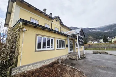 Geräumiges Büro/Betriebsstätte/Ordination in der Gemeinde Weissenstein mit Parkplätzen