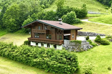 Wohnhaus mit großem Grundstück in absoluter Ruhelage von Taxenbach
