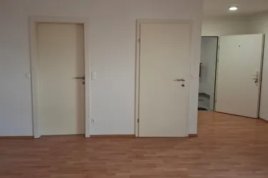 Kleines Büro mit eigenem Parkplatz und All- In- Miete