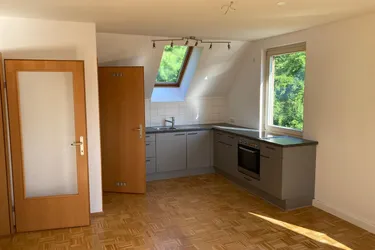 gemütliche Dachgeschoss-Wohnung