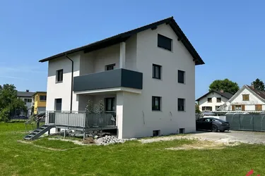 Neuwertige 3,5-Zimmerwohnung mit Balkon in attraktiver Lage in Fußach zu vermieten!