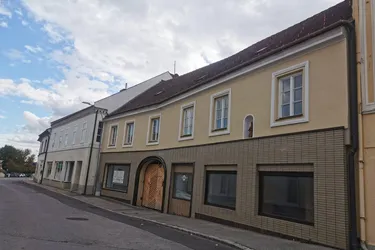 Wohn- und Geschäftshaus im Zentrum der Bezirkshauptstadt Neunkirchen zu verkaufen