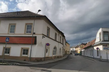 Anlegerhit: Wohn- und Geschäftshaus im Zentrum der Bezirkshauptstadt Neunkirchen zu verkaufen