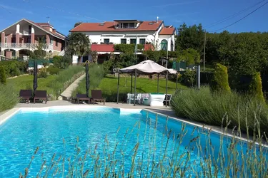 HAUS MIT FLAIR UND KOMFORT ZUM WOHNEN UND ARBEITEN