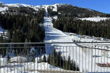 Expose Hajek Immobilien präsentiert - Nassfeld - Traumwohnung direkt an der Skipiste