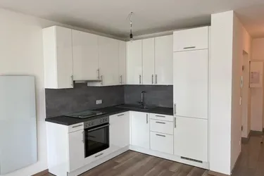 2 Zimmer Wohnung inkl. Einbauküche und Balkon