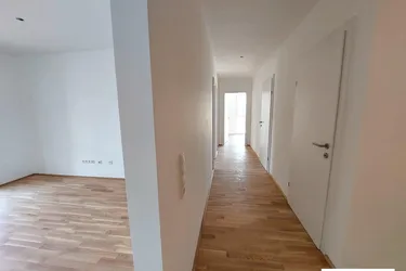 ***PERFEKT FÜR FAMILIEN: 4-Zimmer Wohnung mit Loggia - KLIMAAKTIV Gold ausgezeichneter Neubau - keine Provision für den Käufer - Nähe St. Pölten / Wohnpark Ober-Grafendorf - ökologisch, hochmodern, ausgezeichnet ***