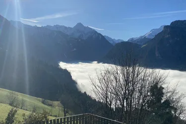 Einzigartiges repräsentatives Traumhaus im Zillertal. Top Qualität, unverbaubare Aussicht, Pool...