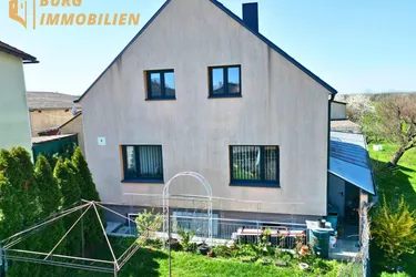 Geräumiges Einfamilienhaus mit Garten und Balkon – ideal für Familien!