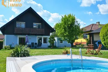 Ein Zuhause mit Urlaubsgefühl – Garten, Pool und viel Platz zum Ankommen.