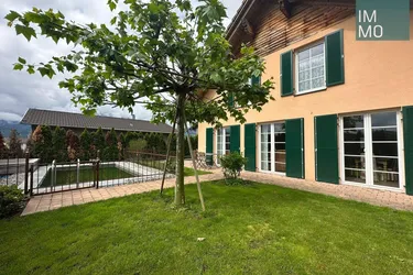 Landhaustraum mit Pool &amp; Sauna in Röns