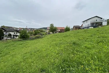 attraktives Baugrundstück in sonniger Lage