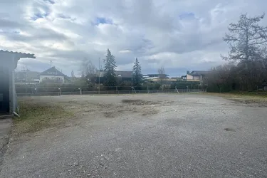Lagerfläche in top Lage zu vermieten! Geschüttete Parkplätze beliebig Groß zu mieten