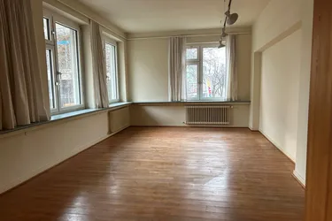 Büro in der Dornbirner Fußgängerzone mit Parkmöglichkeit