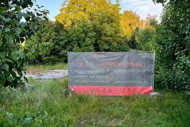 Baugrundstück mit hoher Bebaubarkeit - bewilligte Planung vorhanden