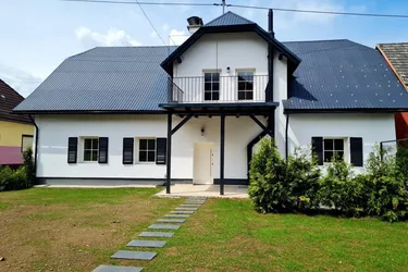 ERSTBEZUG: kernsaniertes Landhaus für Immobilien-Feinschmecker nur wenige Minuten südlich von Klagenfurt
