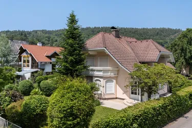 Nur 200 Meter zum türkisblauen Wörthersee! Wunderschönes, exklusives Traumhaus in Krumpendorf