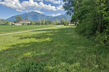 Traumhaftes Baugrundstück mit 3150 m² im Unterkärntner Seengebiet, Bergblick!