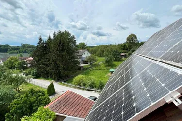 Photovoltaik und Solaranlage! Alles vorhanden und noch dazu ein wunderschönes neues Zuhause das auf Sie wartet belebt zu werden!